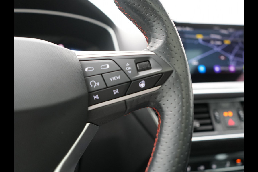 Seat Tarraco 1.4 TSI e-Hybrid FR Business Intense PHEV 245pk Dealer O.H. | Trekhaak Af Fabriek | Panodak | Adaptive Cruise | 360 Camera | Sportstoelen Memory & Verwarmd | Keyless | Blis | Stuur Verwarmd | Apple Carplay | Navigatie | DAB | 20" L.M | Plug In Hybrid