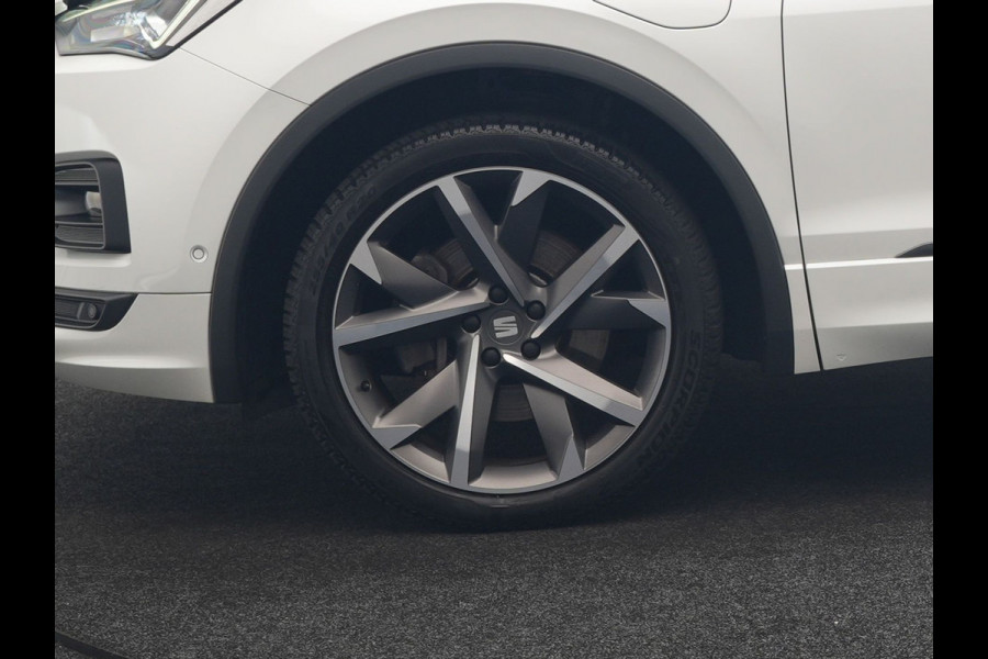 Seat Tarraco 1.4 TSI e-Hybrid FR Business Intense PHEV 245pk Dealer O.H. | Trekhaak Af Fabriek | Panodak | Adaptive Cruise | 360 Camera | Sportstoelen Memory & Verwarmd | Keyless | Blis | Stuur Verwarmd | Apple Carplay | Navigatie | DAB | 20" L.M | Plug In Hybrid