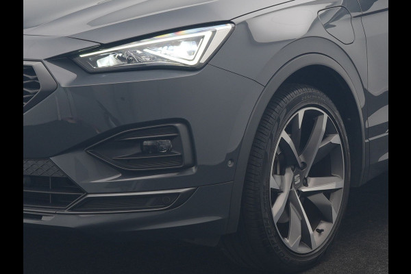Seat Tarraco 1.4 TSI e-Hybrid FR Business Intense PHEV 245pk Dealer O.H. | Trekhaak Af Fabriek | Panodak | Adaptive Cruise | 360 Camera | Lederen Sportstoelen Memory & Verwarmd | Keyless | Blis | Stuur Verwarmd | Apple Carplay | Navigatie | DAB | 20"L.M | Plug In Hybrid |