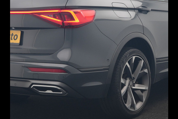 Seat Tarraco 1.4 TSI e-Hybrid FR Business Intense PHEV 245pk Dealer O.H. | Trekhaak Af Fabriek | Panodak | Adaptive Cruise | 360 Camera | Lederen Sportstoelen Memory & Verwarmd | Keyless | Blis | Stuur Verwarmd | Apple Carplay | Navigatie | DAB | 20"L.M | Plug In Hybrid |