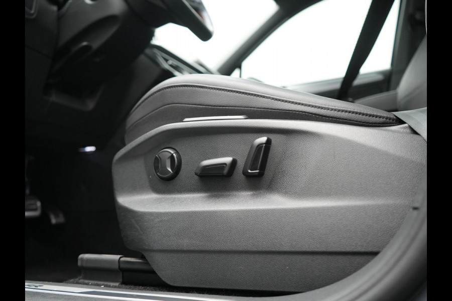 Seat Tarraco 1.4 TSI e-Hybrid FR Business Intense PHEV 245pk Dealer O.H. | Trekhaak Af Fabriek | Panodak | Adaptive Cruise | 360 Camera | Lederen Sportstoelen Memory & Verwarmd | Keyless | Blis | Stuur Verwarmd | Apple Carplay | Navigatie | DAB | 20"L.M | Plug In Hybrid |
