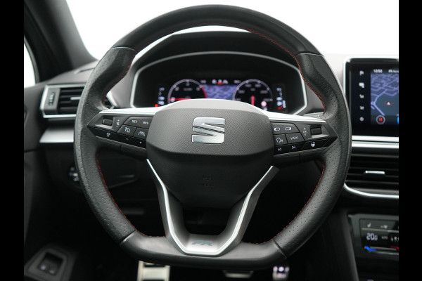 Seat Tarraco 1.4 TSI e-Hybrid FR Business Intense PHEV 245pk Dealer O.H. | Trekhaak Af Fabriek | Panodak | Adaptive Cruise | 360 Camera | Lederen Sportstoelen Memory & Verwarmd | Keyless | Blis | Stuur Verwarmd | Apple Carplay | Navigatie | DAB | 20"L.M | Plug In Hybrid |