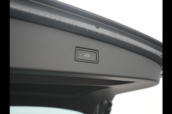 Seat Tarraco 1.4 TSI e-Hybrid FR Business Intense PHEV 245pk Dealer O.H. | Trekhaak Af Fabriek | Panodak | Adaptive Cruise | 360 Camera | Lederen Sportstoelen Memory & Verwarmd | Keyless | Blis | Stuur Verwarmd | Apple Carplay | Navigatie | DAB | 20"L.M | Plug In Hybrid |