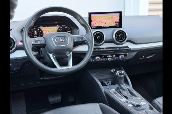 Audi Q2 35 TFSI S Edition Pano/Virtual/Camera/Leer