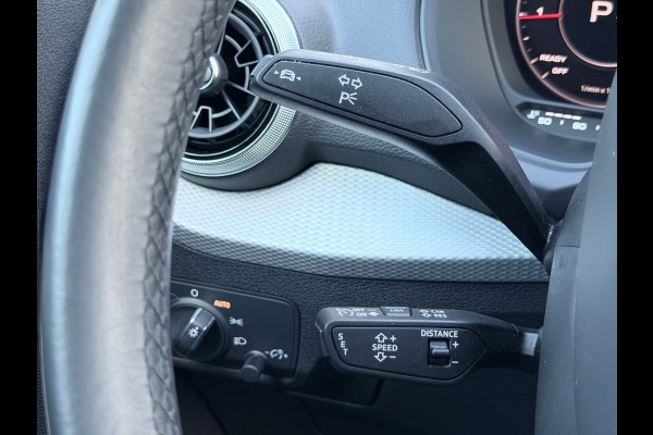 Audi Q2 35 TFSI S Edition Pano/Virtual/Camera/Leer