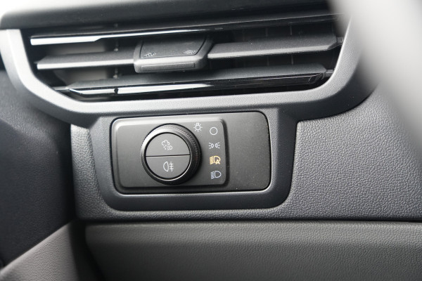 Ford E-Transit Custom 340 L2H1 Sport 71 kWh 218pk - 2x Schuif - ACC - B&O - Navi - Stoel/Stuurverwarming - 360 Camera - Trekhaak - Rijklaar