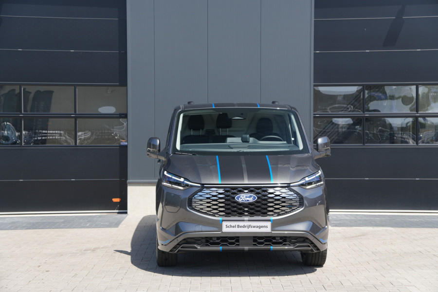 Ford E-Transit Custom 340 L2H1 Sport 71 kWh 218pk - 2x Schuif - ACC - B&O - Navi - Stoel/Stuurverwarming - 360 Camera - Trekhaak - Rijklaar