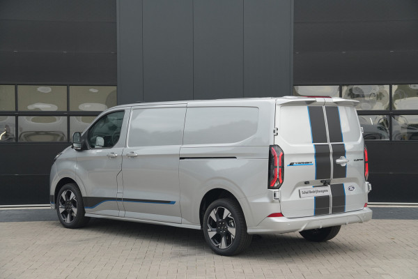 Ford E-Transit Custom 340 L2H1 Sport 71 kWh 218pk - 2x Schuif - ACC - B&O - Navi - Stoel/Stuurverwarming - 360 Camera - Trekhaak - Rijklaar