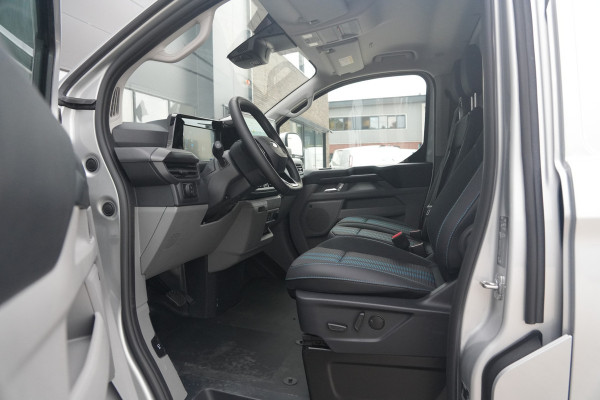 Ford E-Transit Custom 340 L2H1 Sport 71 kWh 218pk - 2x Schuif - ACC - B&O - Navi - Stoel/Stuurverwarming - 360 Camera - Trekhaak - Rijklaar