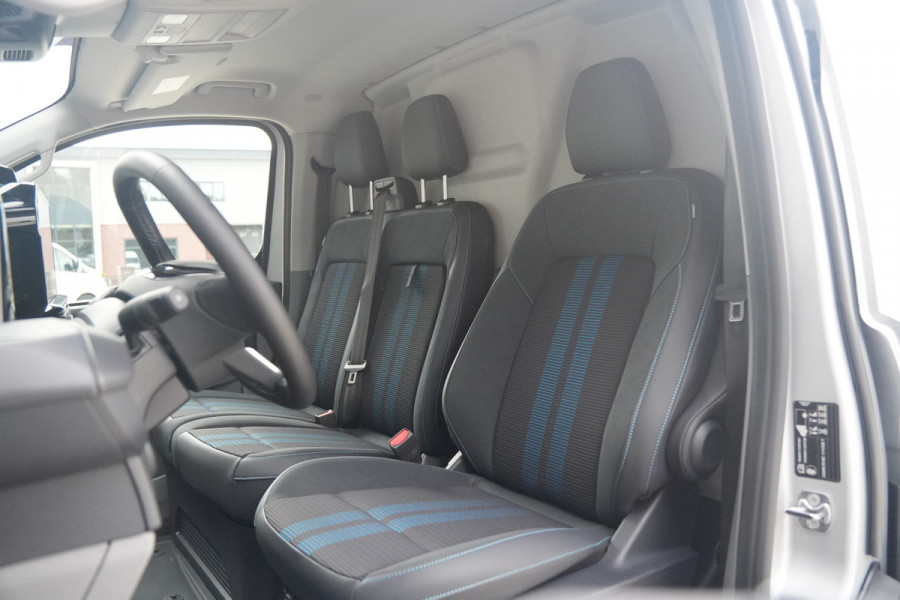 Ford E-Transit Custom 340 L2H1 Sport 71 kWh 218pk - 2x Schuif - ACC - B&O - Navi - Stoel/Stuurverwarming - 360 Camera - Trekhaak - Rijklaar
