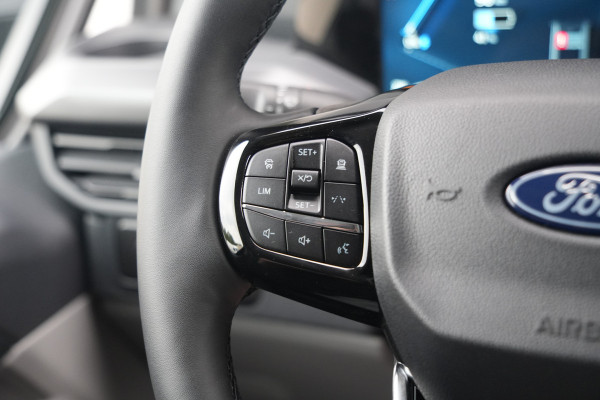Ford E-Transit Custom 340 L2H1 Sport 71 kWh 218pk - 2x Schuif - ACC - B&O - Navi - Stoel/Stuurverwarming - 360 Camera - Trekhaak - Rijklaar