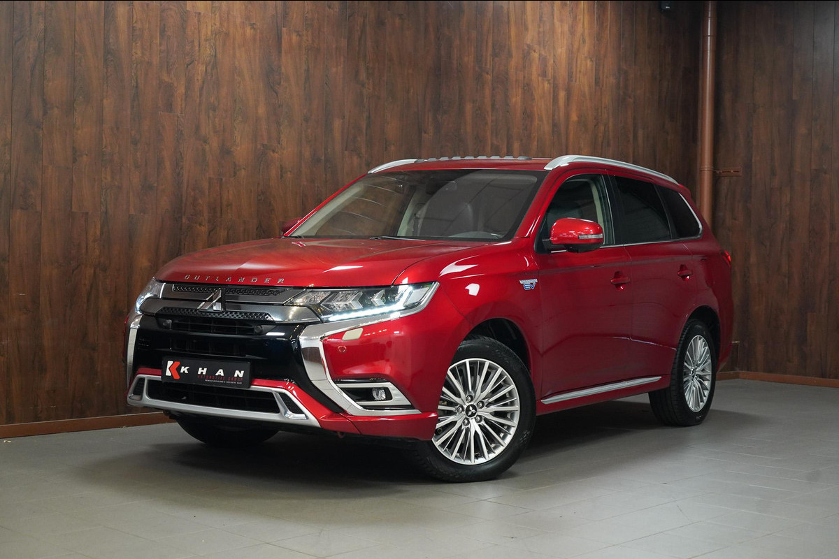 Mitsubishi Outlander 2.4 PHEV Intense+ Panorama|CarPlay|4WD|Elektrische achterklep