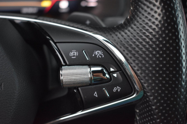 Škoda Kodiaq 1.5 TSI Sportline Business 7p. | TREKHAAK | CANTON | CAMERA | NAP | DEALER ONDERHOUDEN | KEYLESS | STOELVERWARMING