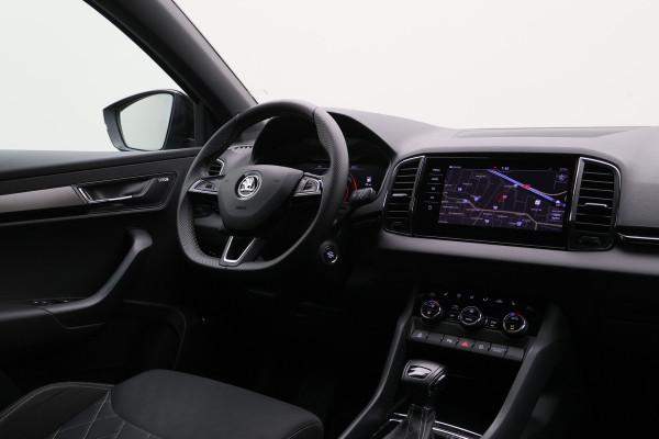 Škoda Karoq 1.5 TSI ACT Sportline Business Camera, Virtual Cockpit, Trekhaak, Canton Sound, Keyless, PDC