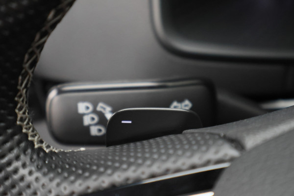 Škoda Karoq 1.5 TSI ACT Sportline Business Camera, Virtual Cockpit, Trekhaak, Canton Sound, Keyless, PDC