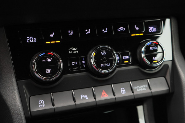 Škoda Karoq 1.5 TSI ACT Sportline Business Camera, Virtual Cockpit, Trekhaak, Canton Sound, Keyless, PDC