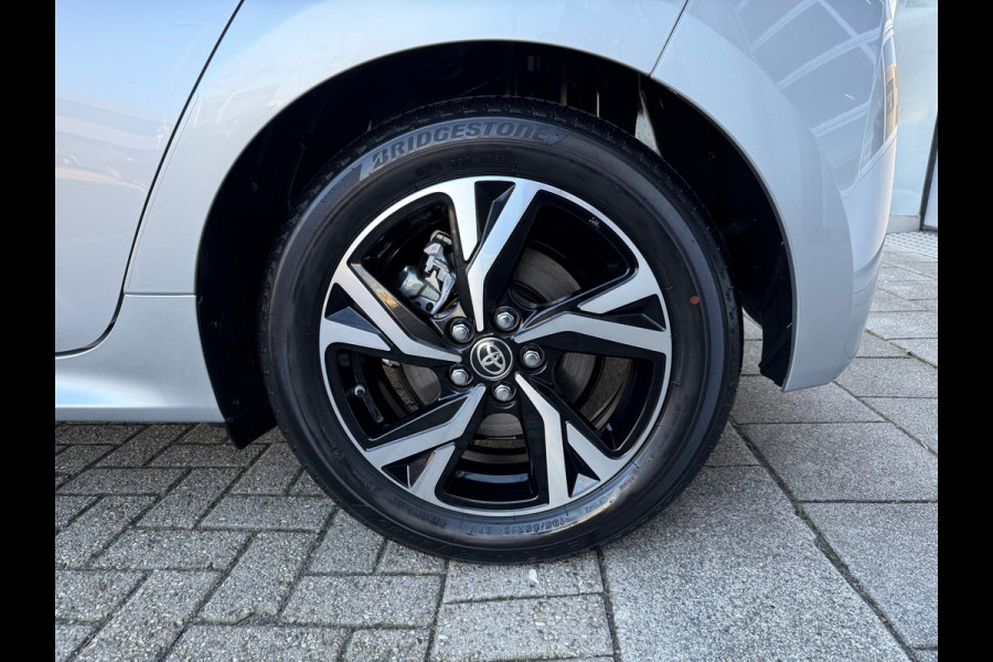 Toyota Yaris 1.5 Hybrid 115 Business plus Apple CarPlay