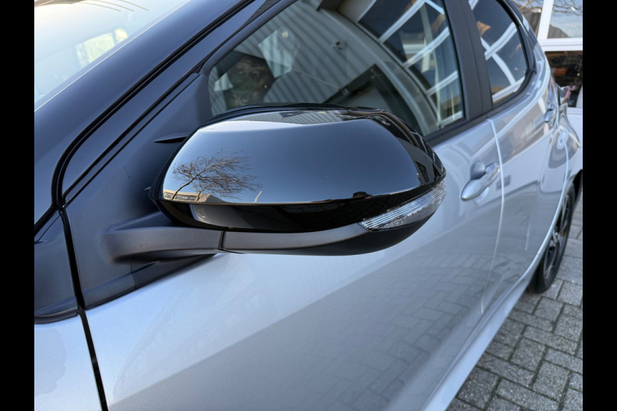 Toyota Yaris 1.5 Hybrid 115 Business plus Apple CarPlay