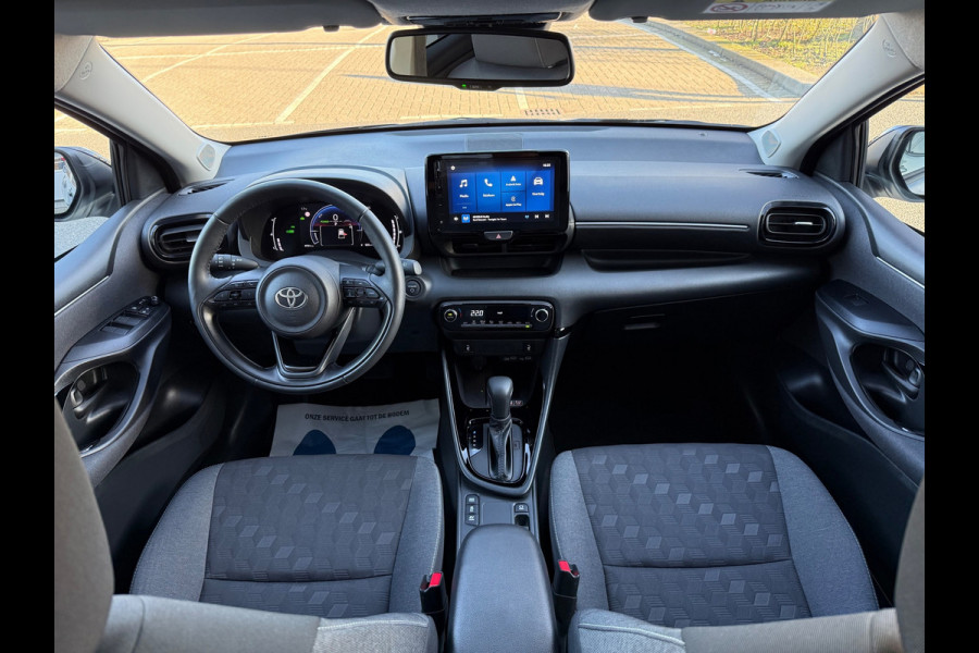 Toyota Yaris 1.5 Hybrid 115 Business plus Apple CarPlay
