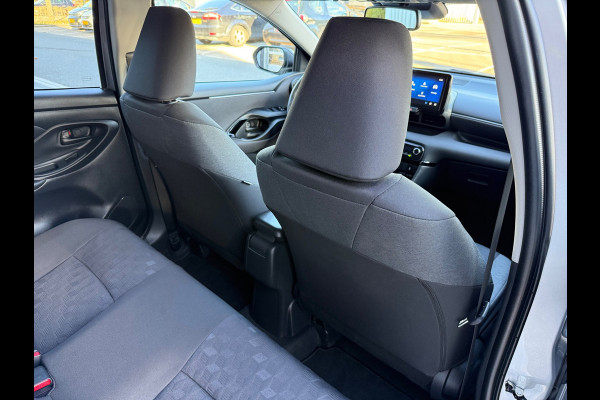 Toyota Yaris 1.5 Hybrid 115 Business plus Apple CarPlay