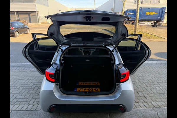 Toyota Yaris 1.5 Hybrid 115 Business plus Apple CarPlay