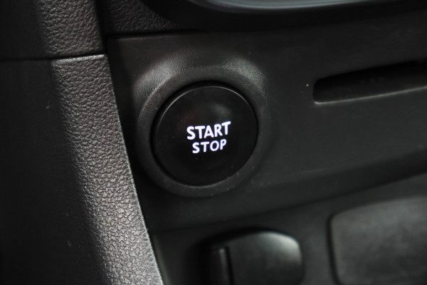 Renault Clio 0.9 TCe Limited Keyless, Navigatie, Cruise, DAB, PDC, 16"