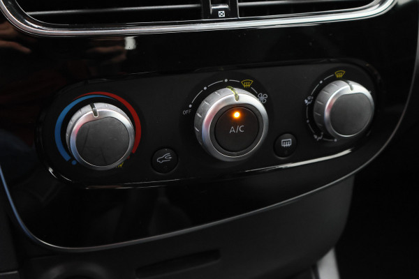 Renault Clio 0.9 TCe Limited Keyless, Navigatie, Cruise, DAB, PDC, 16"