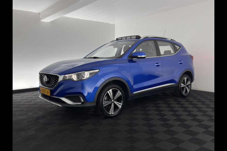 MG ZS EV Luxury 45 kWh {SoH-87%} (INCL-BTW) Aut. *PANO | LEATHER | CCS-FASTLOADER | KEYLESS | NAVI-FULLMAP | ADAPTIVE-CRUISE | CAMERA | HEATED-SPORTSEATS | CARPLAY | BLINDSPOT | DAB | LANE-ASSIST | 17''ALU*
