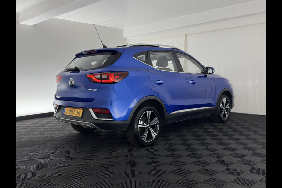 MG ZS EV Luxury 45 kWh {SoH-87%} (INCL-BTW) Aut. *PANO | LEATHER | CCS-FASTLOADER | KEYLESS | NAVI-FULLMAP | ADAPTIVE-CRUISE | CAMERA | HEATED-SPORTSEATS | CARPLAY | BLINDSPOT | DAB | LANE-ASSIST | 17''ALU*