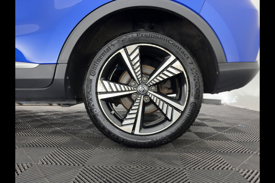 MG ZS EV Luxury 45 kWh {SoH-87%} (INCL-BTW) Aut. *PANO | LEATHER | CCS-FASTLOADER | KEYLESS | NAVI-FULLMAP | ADAPTIVE-CRUISE | CAMERA | HEATED-SPORTSEATS | CARPLAY | BLINDSPOT | DAB | LANE-ASSIST | 17''ALU*
