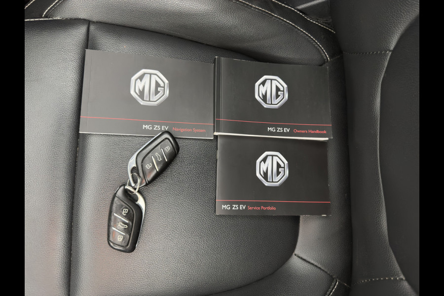 MG ZS EV Luxury 45 kWh {SoH-87%} (INCL-BTW) Aut. *PANO | LEATHER | CCS-FASTLOADER | KEYLESS | NAVI-FULLMAP | ADAPTIVE-CRUISE | CAMERA | HEATED-SPORTSEATS | CARPLAY | BLINDSPOT | DAB | LANE-ASSIST | 17''ALU*
