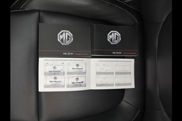MG ZS EV Luxury 45 kWh {SoH-87%} (INCL-BTW) Aut. *PANO | LEATHER | CCS-FASTLOADER | KEYLESS | NAVI-FULLMAP | ADAPTIVE-CRUISE | CAMERA | HEATED-SPORTSEATS | CARPLAY | BLINDSPOT | DAB | LANE-ASSIST | 17''ALU*