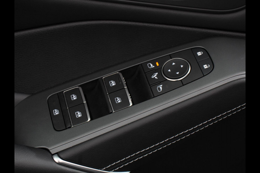 Nissan QASHQAI 1.3 MHEV Automaat N-Connecta Navigatie Climate Control Sfeerverlichting Camera 360 Led Dab Verwarmde voorstoelen Adaptieve Cruise Control Digitale Cockpit Lichtmetalen Velgen