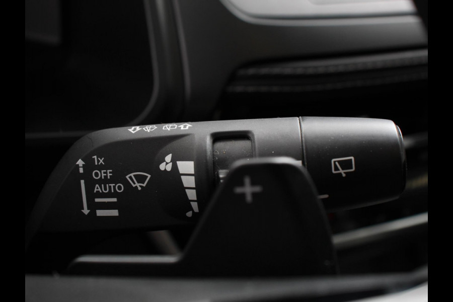 Nissan QASHQAI 1.3 MHEV Automaat N-Connecta Navigatie Climate Control Sfeerverlichting Camera 360 Led Dab Verwarmde voorstoelen Adaptieve Cruise Control Digitale Cockpit Lichtmetalen Velgen