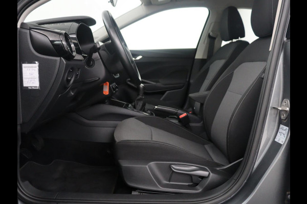 Škoda Fabia 1.0 MPI Ambition | Black Line | Cruise control | Park assist | Lederen stuurwiel | Carplay | Lichtmetaal 15'' |