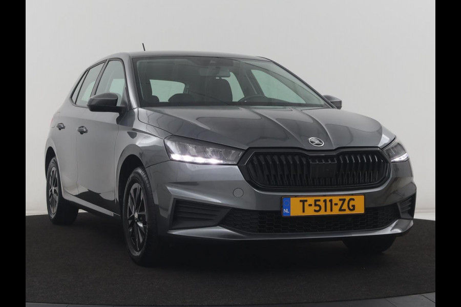 Škoda Fabia 1.0 MPI Ambition | Black Line | Cruise control | Park assist | Lederen stuurwiel | Carplay | Lichtmetaal 15'' |