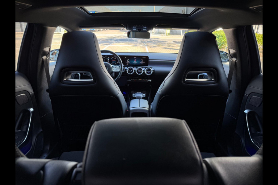 Mercedes-Benz A-Klasse 250 e AMG LED/PDC/CAM/NAVI/LEER/LMV19