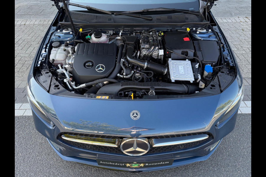 Mercedes-Benz A-Klasse 250 e AMG LED/PDC/CAM/NAVI/LEER/LMV19
