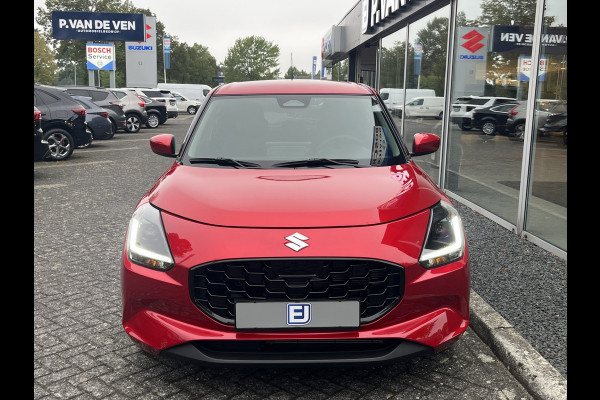 Suzuki Swift 1.2 Smart Hybrid Select CVT Automaat | In meerdere kleuren uit voorraad leverbaar | Adapt. Cruise | Camera | Stoelverwarming | 16'' | Dodehoek | Carplay/Android Auto | Smart Entry |