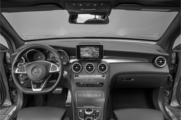 Mercedes-Benz GLC 250 4MATIC Premium Plus AMG Pano Airmatic Trekhaak 1e Eig