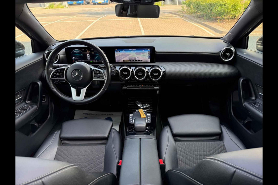 Mercedes-Benz A-Klasse 250 e AMG LED/PDC/CAM/LM17/LEER/NAVI