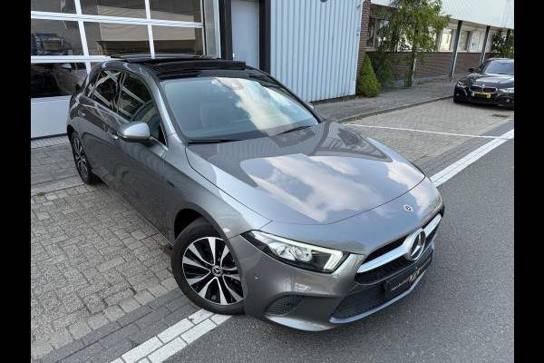 Mercedes-Benz A-Klasse 250 e AMG LED/PDC/CAM/LM17/LEER/NAVI