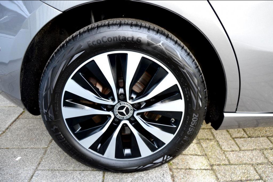 Mercedes-Benz A-Klasse 250 e AMG LED/PDC/CAM/LM17/LEER/NAVI
