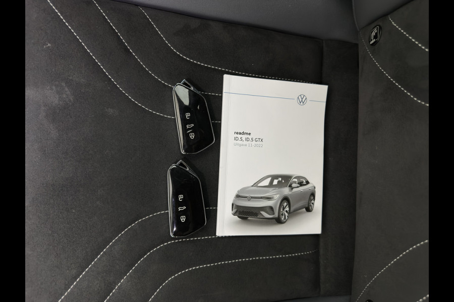 Volkswagen ID.5 Pro Business 77 kWh [3-Fase-11kW] {SoH-93%} (INCL-BTW) *HEATPUMP | LEATHER-ALCANTARA | FULL-LED | ADAPTIVE-CRUISE |  DIGI-COCKPIT | HEATED-COMFORTSEATS | KEYLESS | DAB+ | AMBIENTLIGHT | NAVI-FULLMAP | CAMERA | TOWBAR | HEAD-UP | 19''AL