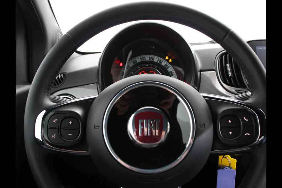 Fiat 500 1.0 Hybrid Club Navigatie Apple Carplay / Android Auto Airco Cruise Control Parkeer sensoren Dab