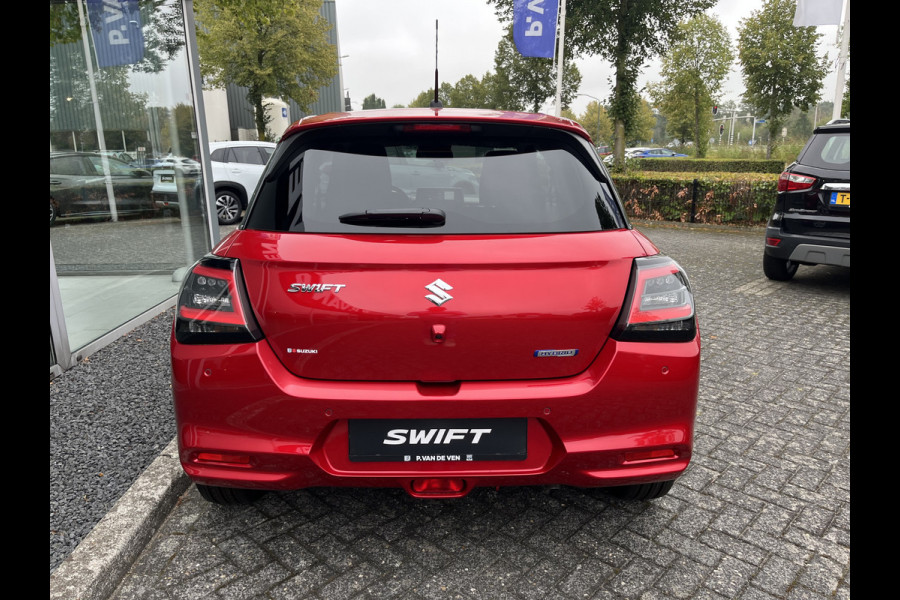 Suzuki Swift 1.2 Smart Hybrid Select CVT Automaat | In meerdere kleuren uit voorraad leverbaar | Adapt. Cruise | Camera | Stoelverwarming | 16'' | Dodehoek | Carplay/Android Auto | Smart Entry |