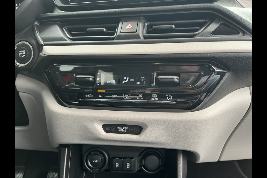 Suzuki Swift 1.2 Smart Hybrid Select CVT Automaat | In meerdere kleuren uit voorraad leverbaar | Adapt. Cruise | Camera | Stoelverwarming | 16'' | Dodehoek | Carplay/Android Auto | Smart Entry |