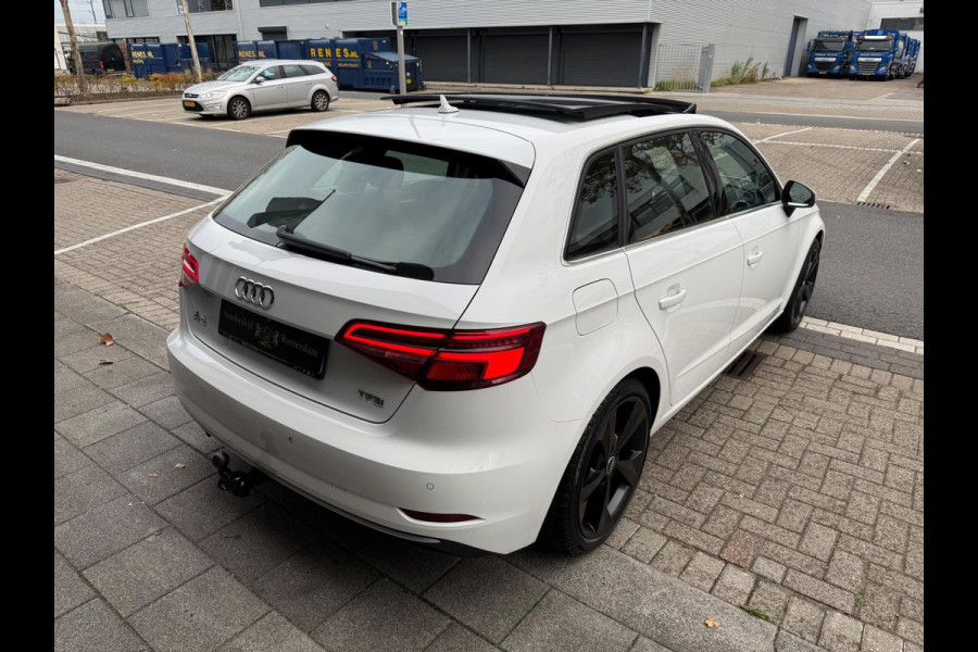 Audi A3 Sportback 1.5 TFSI S-tronic AUT ECC/PDC/LMV-18/NAVI