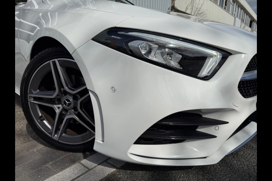 Mercedes-Benz A-Klasse 200 AMG LED/PDC/CAM/LEER/NAVI/LMV18