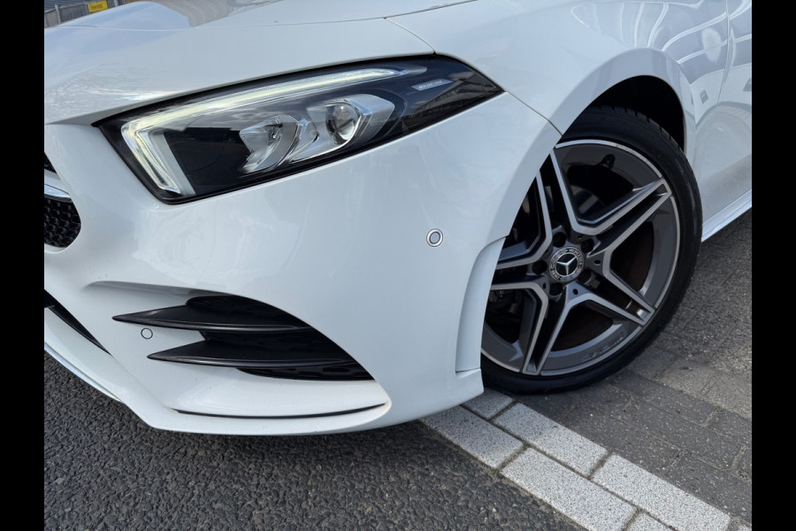 Mercedes-Benz A-Klasse 200 AMG LED/PDC/CAM/LEER/NAVI/LMV18